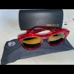 WILDFOX "CLASSIC FOX" MIRRORED SUNGLASSES